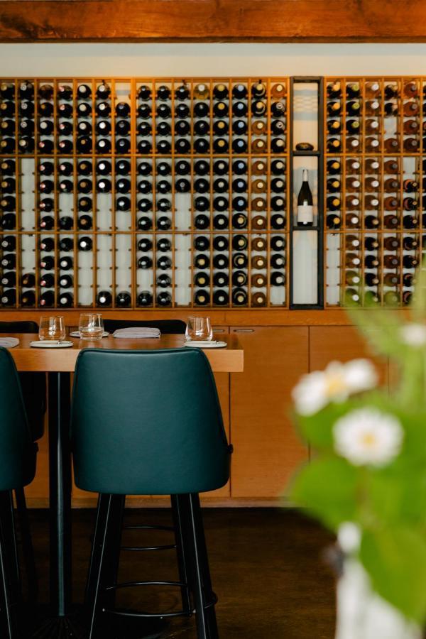 Pluvio Restaurant And Rooms Ucluelet Bagian luar foto