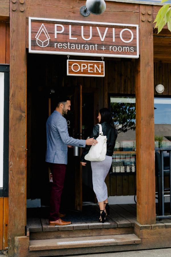 Pluvio Restaurant And Rooms Ucluelet Bagian luar foto